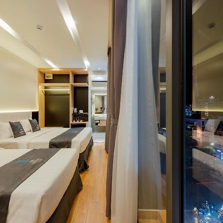 The Empire Hotel Дуонг-Донг Экстерьер фото